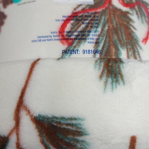 The Big One Oversized Holiday Plush Throw Blanket Sprigs Christmas 60" x 72" - Picture 8 of 10